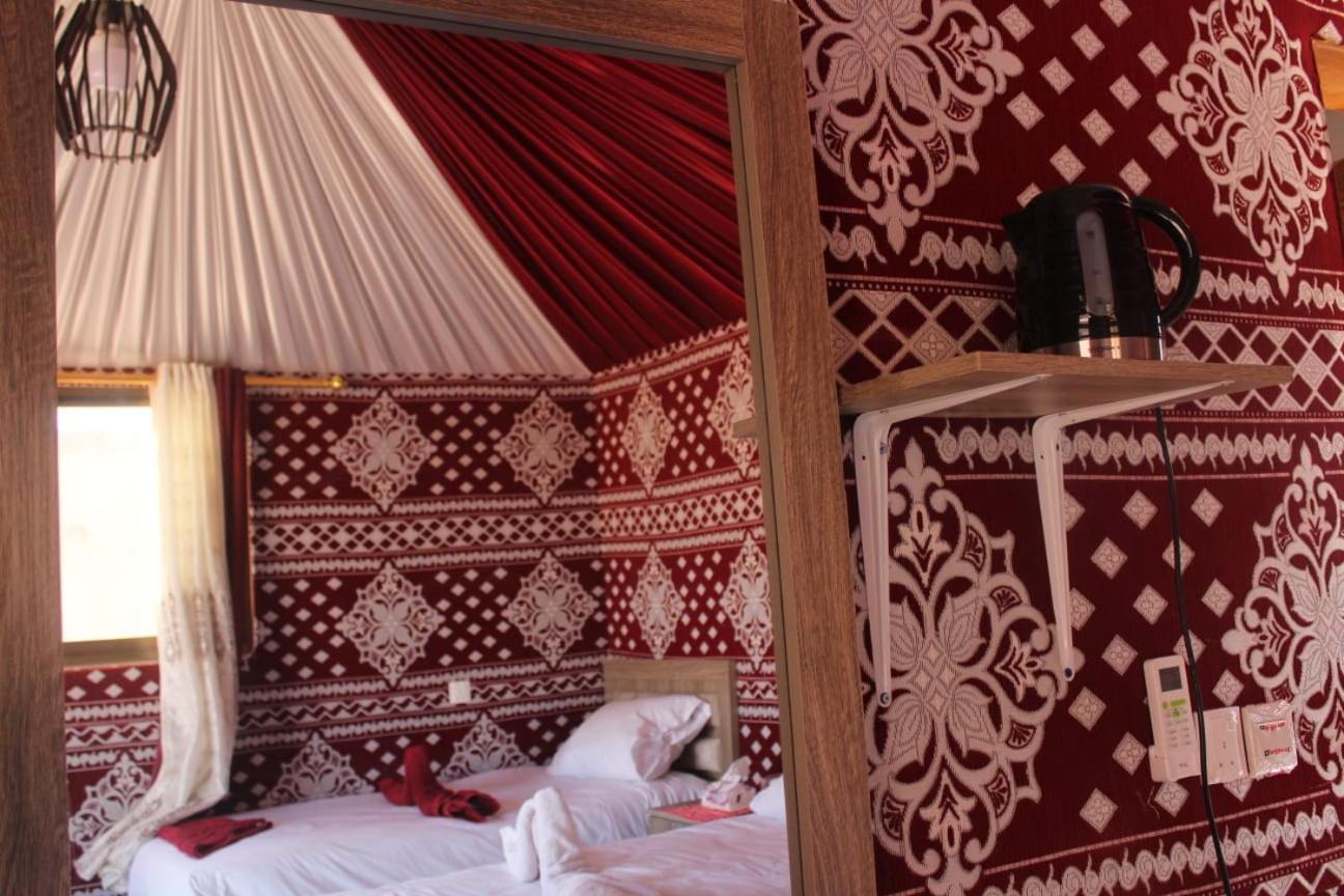 Landscape Rum Camp Hotel Wadi Rum Exterior photo